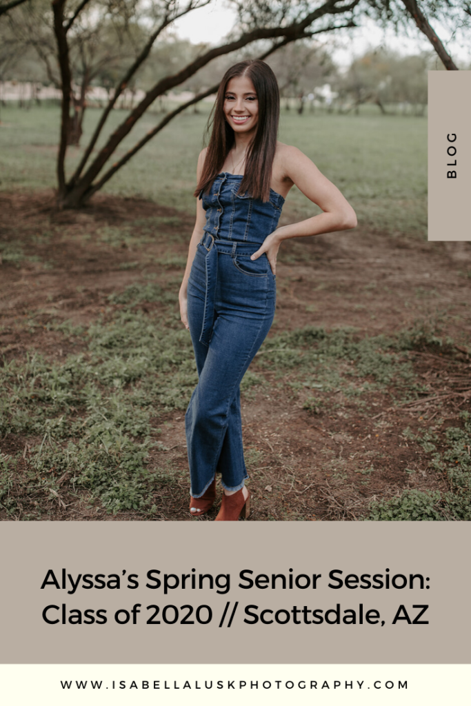 Alyssa’s Spring Senior Session: Class of 2020 Scottsdale, AZ by Isabella Lusk Photography. This blog post includes senior portrait outfit and posing ideas. Book your Arizona senior portrait and browse the blog for more inspiration #photography #seniorportrait #portrait #outfitinspiration #Arizonaphotographer